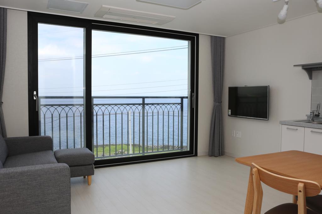 Plumeria Pension Jeju Extérieur photo