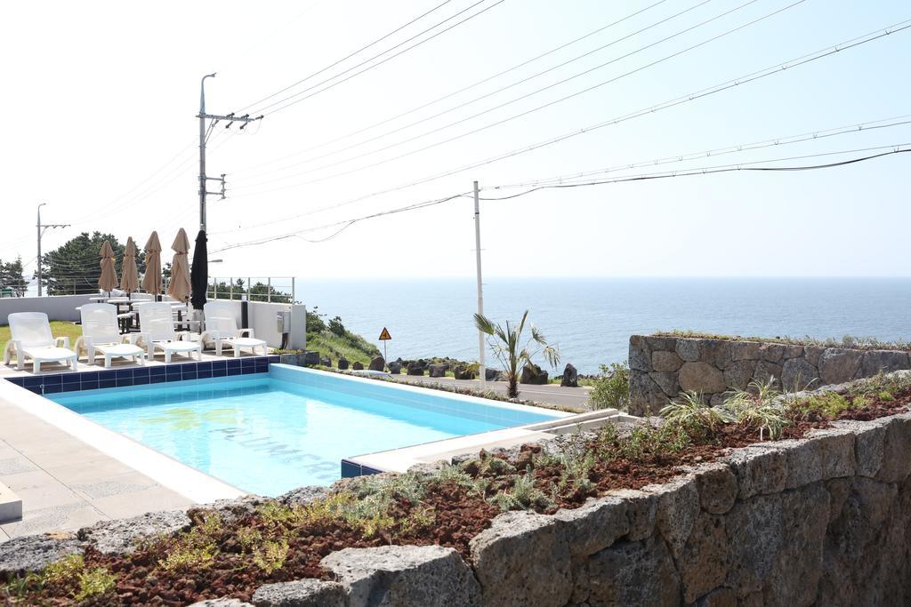 Plumeria Pension Jeju Extérieur photo