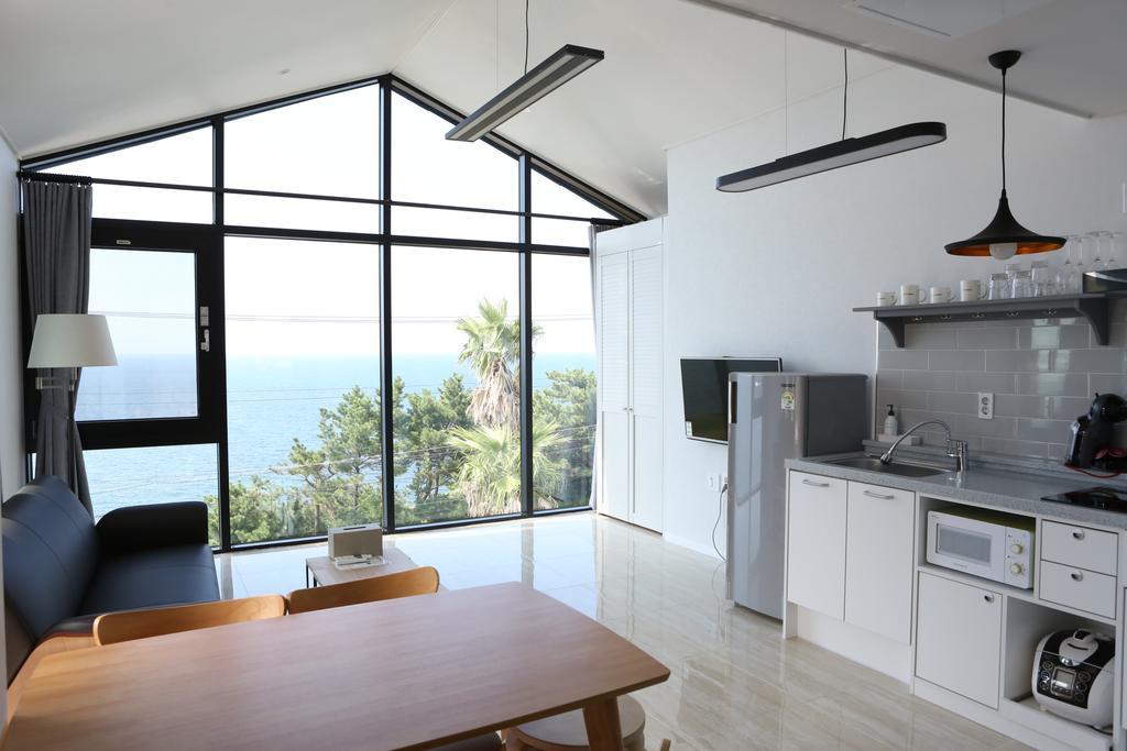 Plumeria Pension Jeju Extérieur photo