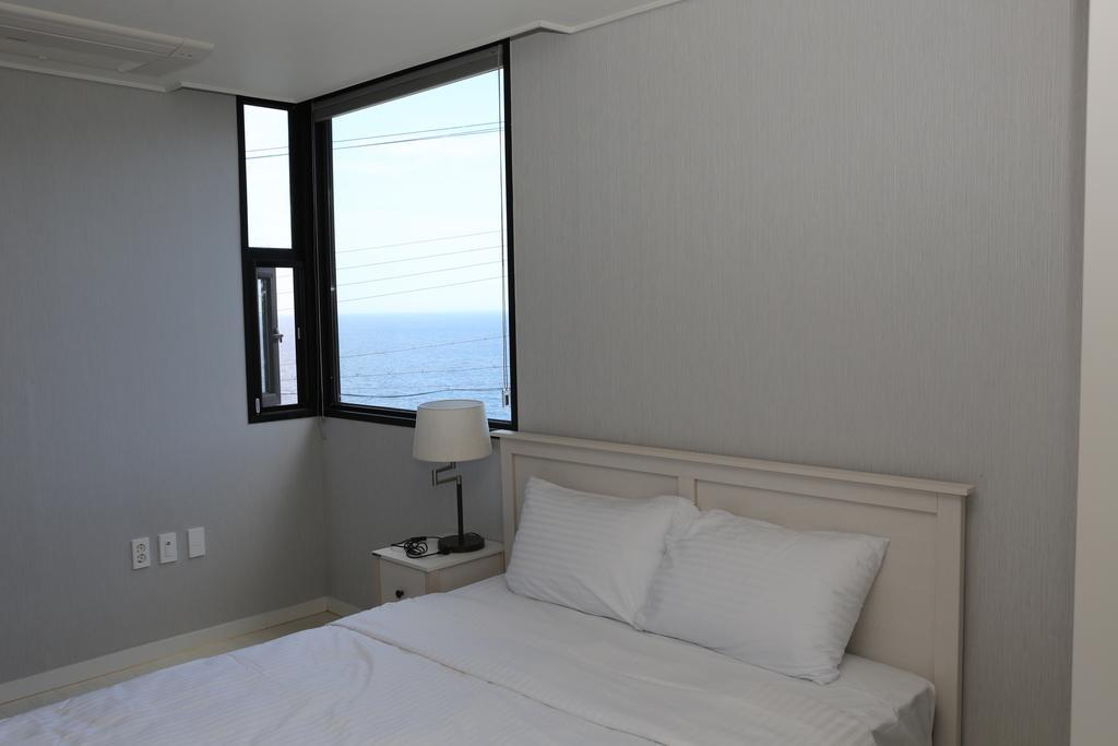 Plumeria Pension Jeju Extérieur photo