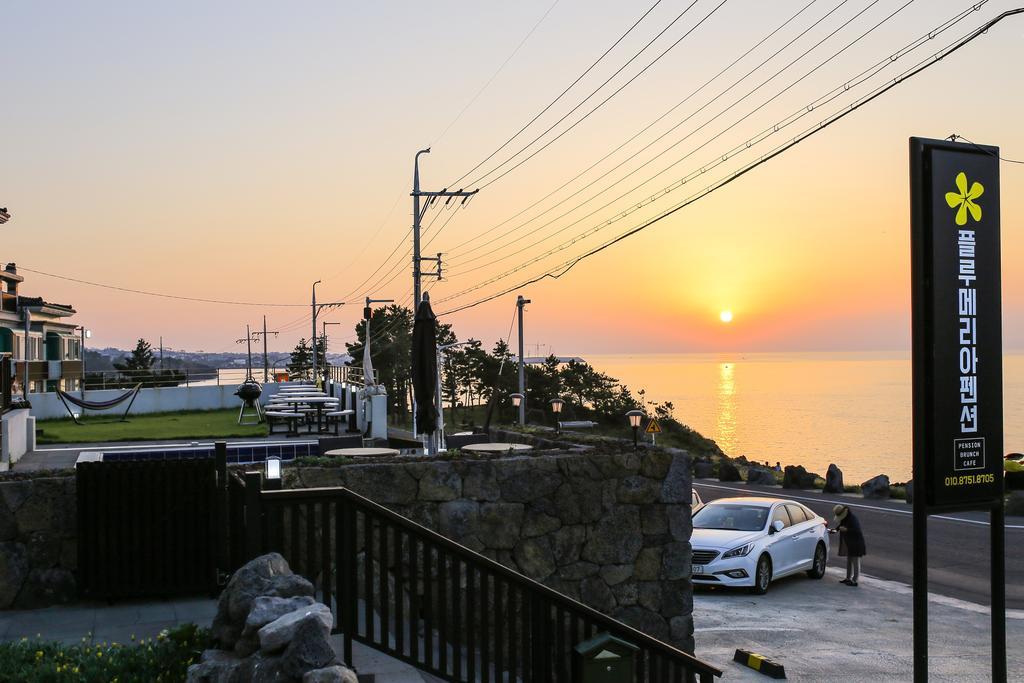 Plumeria Pension Jeju Extérieur photo